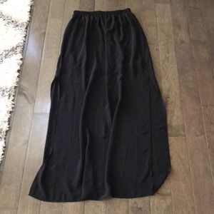 NWOT F21 black maxi skirt with side slits